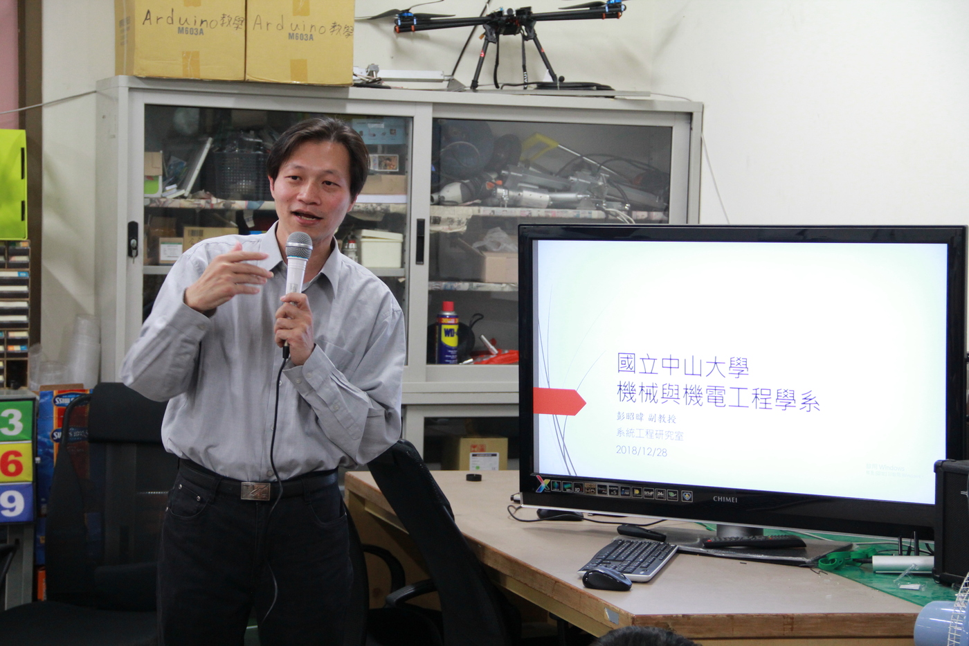 2018年12月28日-高師大參訪工學院實驗室圖片