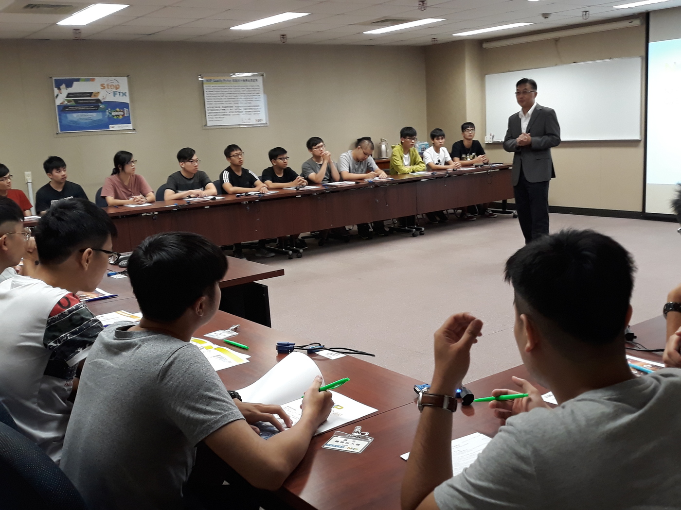 2018年7月18日-國立中山大學工學院--參訪台灣恩智浦半導體公司圖片