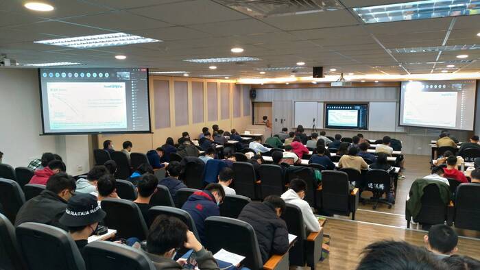 NSYSU organizes UK-Taiwan Joint Hybrid Seminar to discuss future of telecommunicationsImage