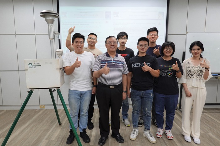 Two collaborative studies by NSYSU and KCGMH were published in international journals and found that PM2.5 can cause liver and kidney toxicityImage